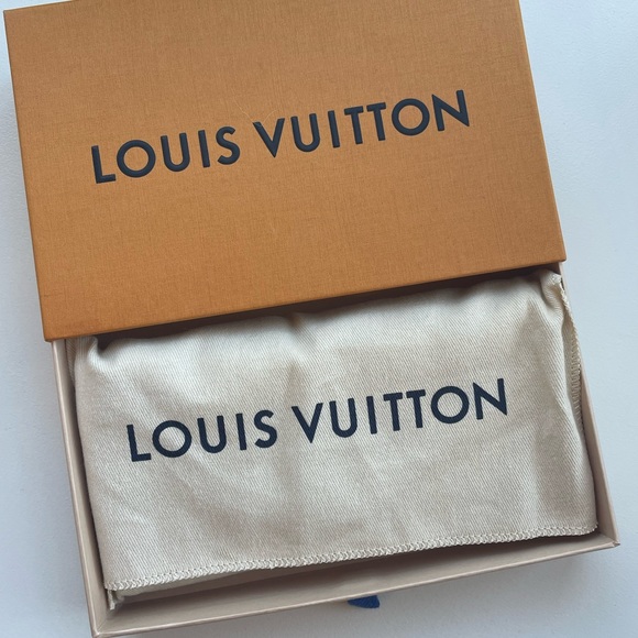 Louis Vuitton Joseph Monogram Wallet Fuchsia Brand New - Picture 6 of 8